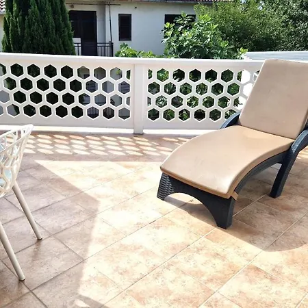 Garden Apartment Krk Town