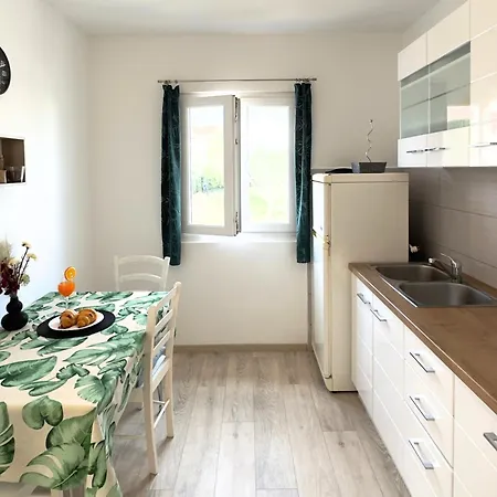 Garden Appartement Krk Town