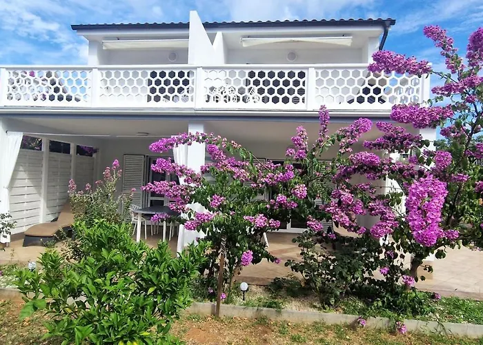 Apartament Garden Veglia
