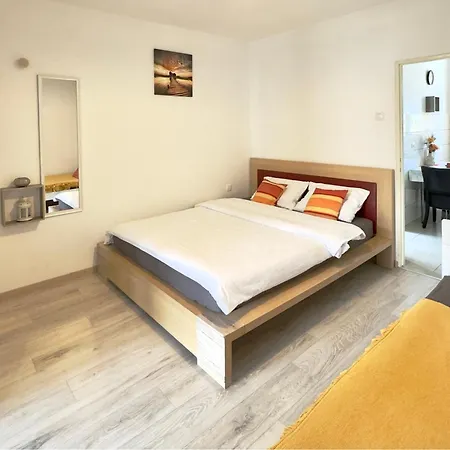 Garden Appartamento Krk Town